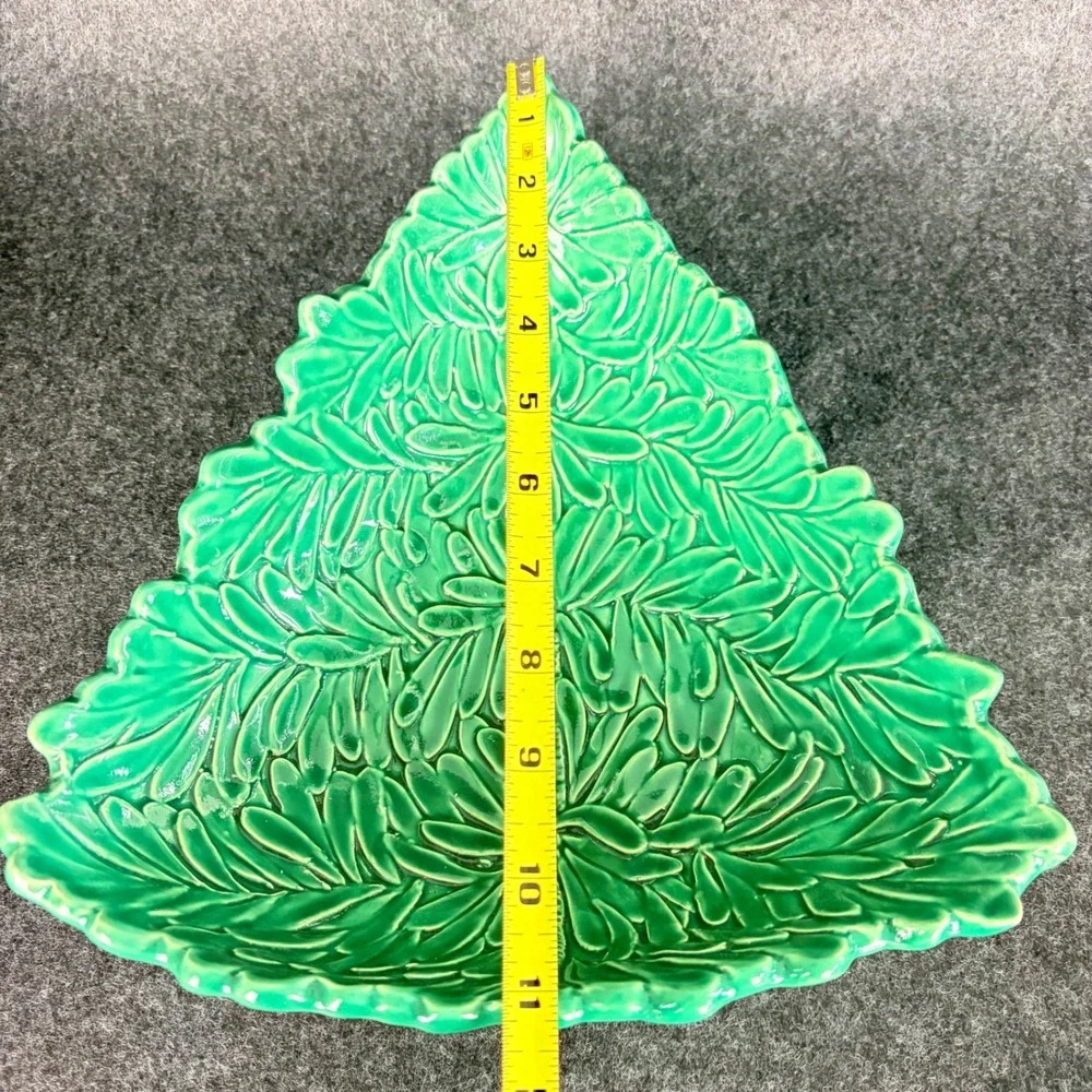 VIETRI Lastra Holiday Figural Tree Green Ceramic Christmas Embossed‎ Bowl Italy